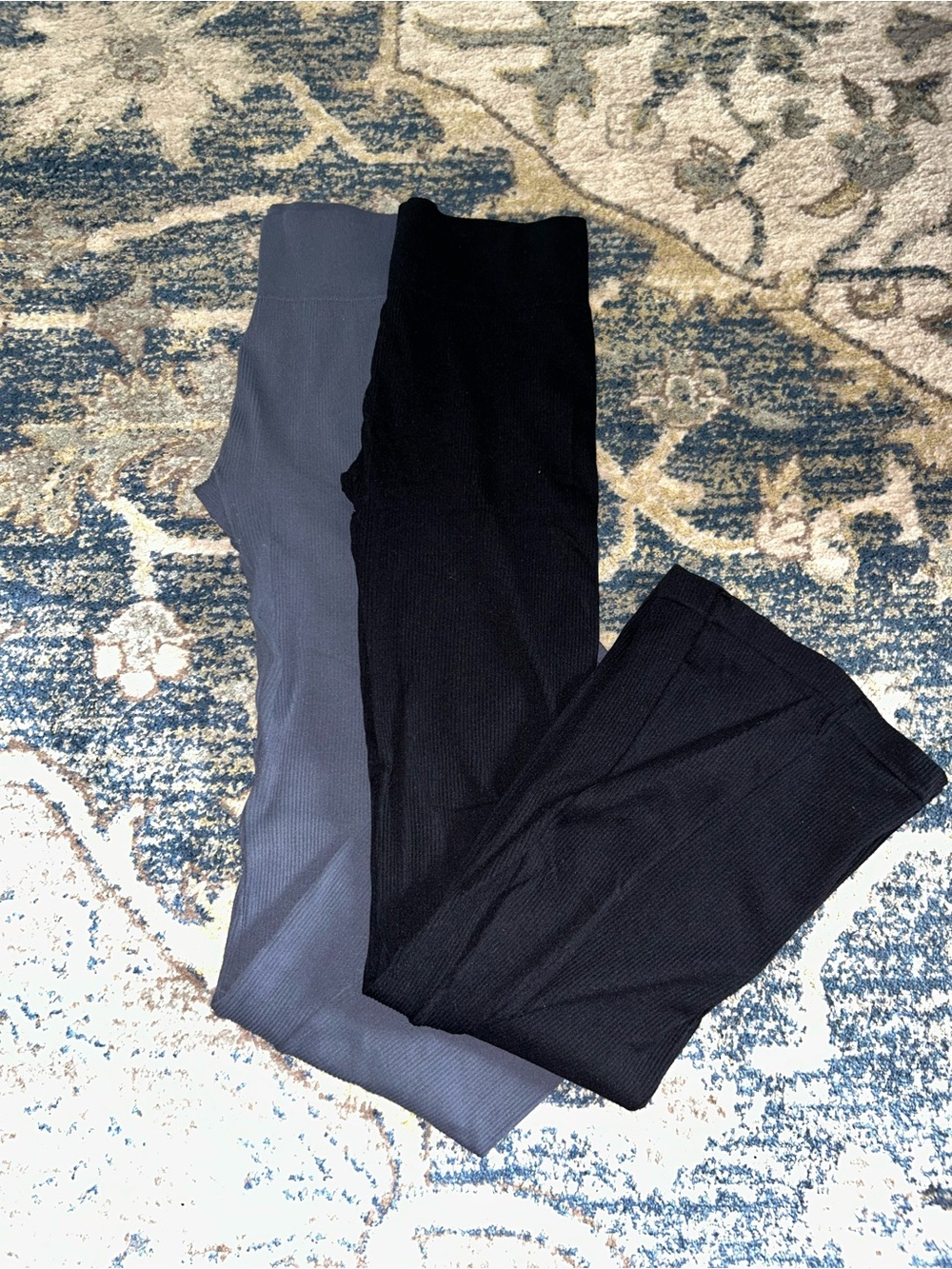 Black & Gray Women’s Ribbed Flare Pants 2 PCS Set